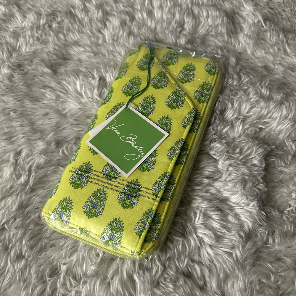 VERA BRADLEY travel organizer 🍋